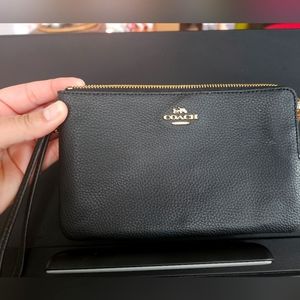 New Coach Large Wristlet Wallet